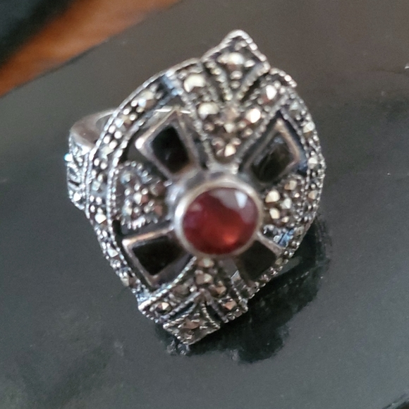 VINTAGE S.S GARNETS,BLACK ONYX RING - Picture 6 of 6